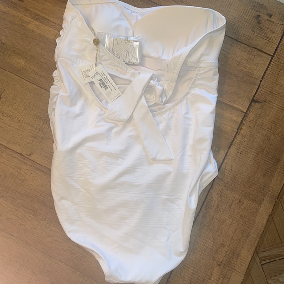 Helen Jon White 1 pc Elegant Swimsuit NWT sz XL - Picture 6 of 10